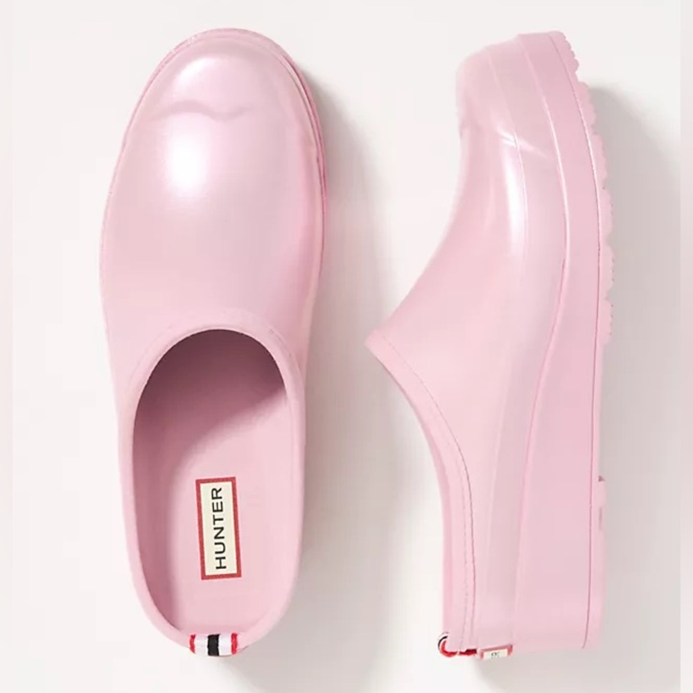 Hunter Pink Clogs size 7